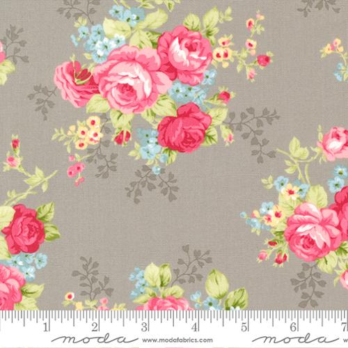 Ellie - Floral Bouqet - Pebble